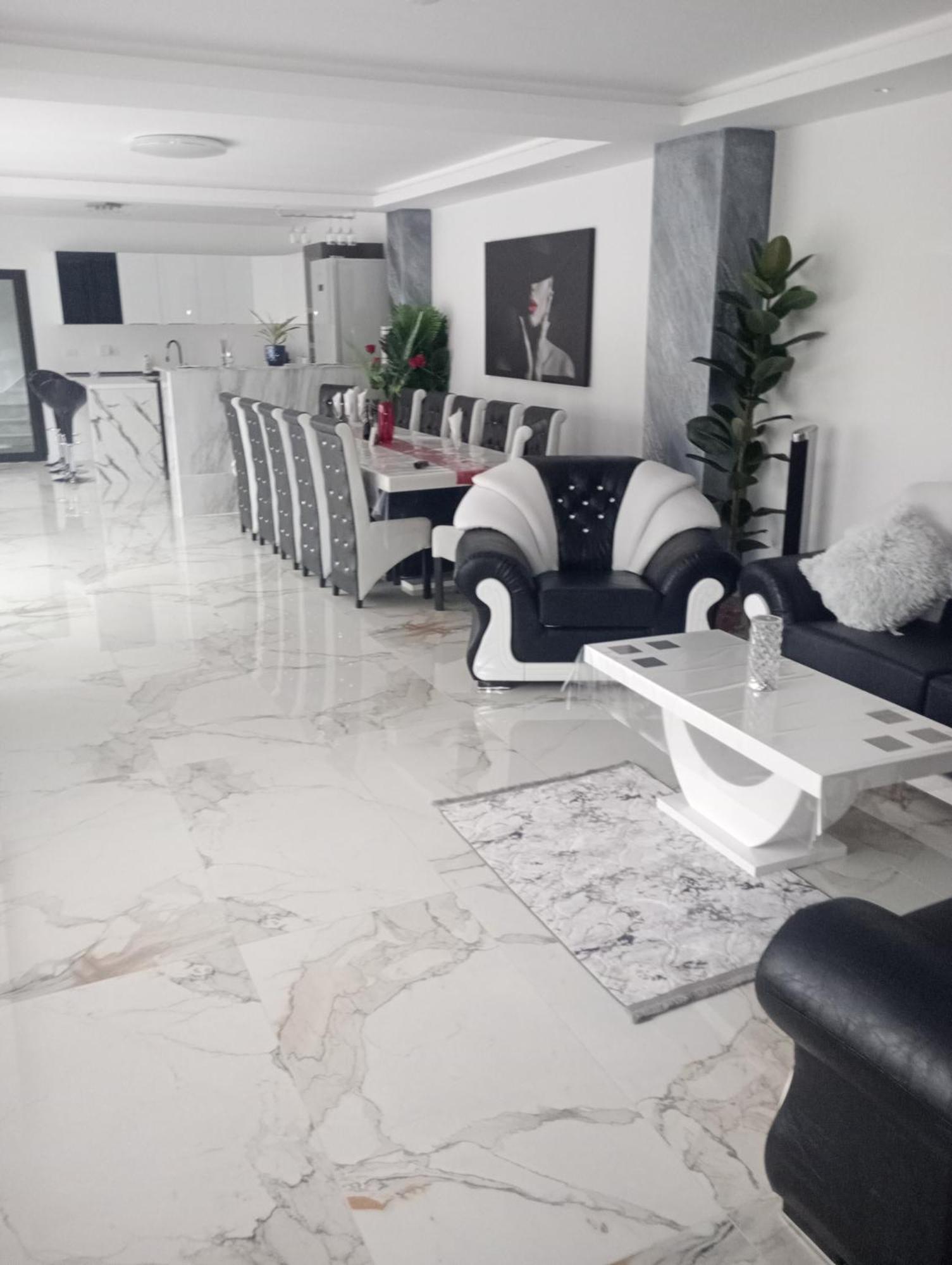 Izabella Guest House Сачеле Екстер'єр фото